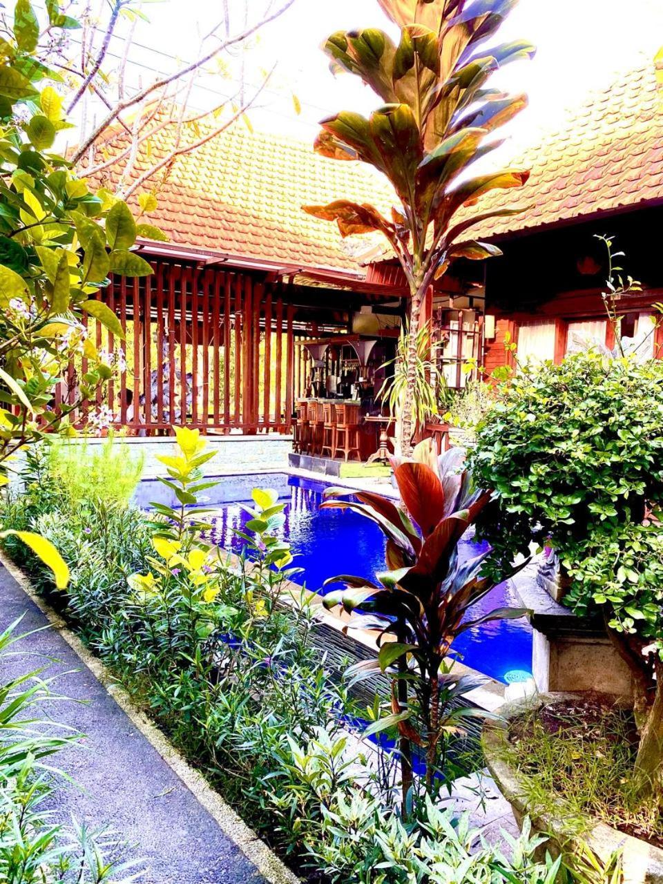 Wait Garden Cottage Toyapakeh Екстер'єр фото
