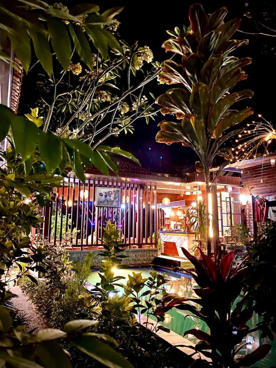 Wait Garden Cottage Toyapakeh Екстер'єр фото